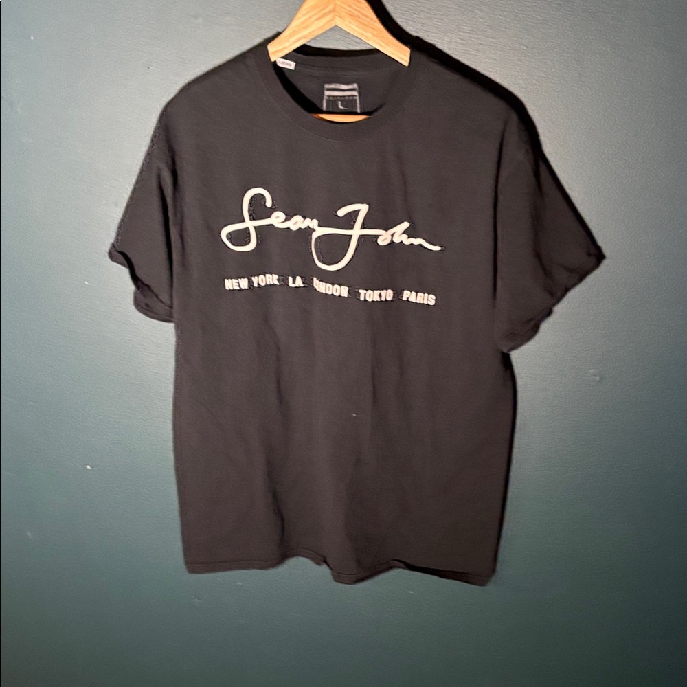 Vintage Sean John Men’s Classic Black / Gray T-Shirt Size Large